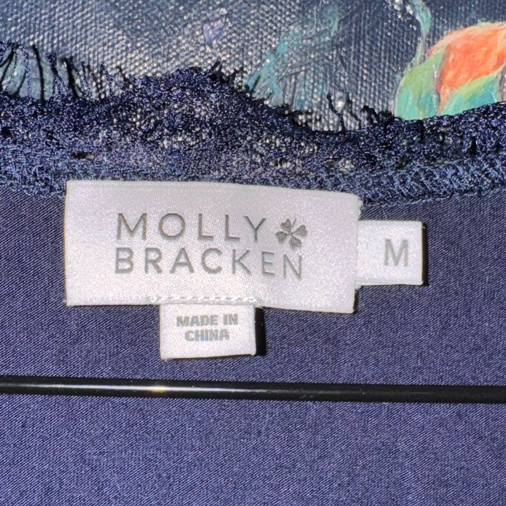 Molly Bracken Navy Lace Trim Stretch Tank Top Blouse Layering Piece Size M - Picture 5 of 5